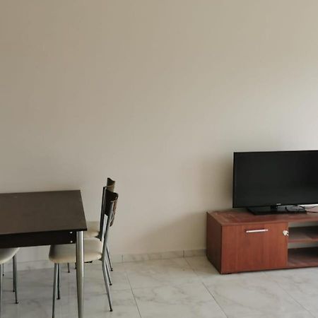 Timucin Escape Homes Кирения Экстерьер фото