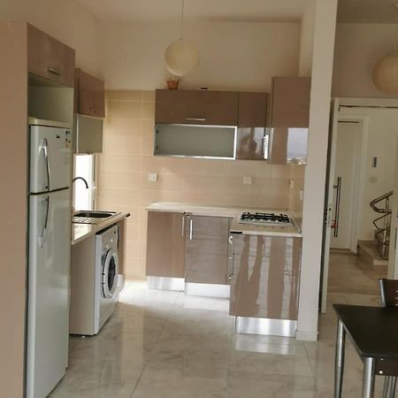 Timucin Escape Homes Кирения Экстерьер фото